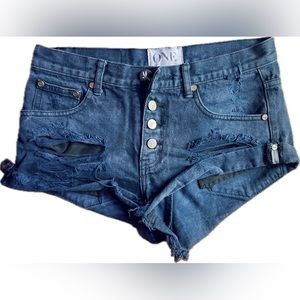 One Teaspoon Bandits Relax Fit Long Rise Button Fly
Twisted Cuff Hem in Navy 25